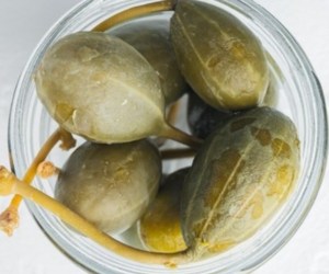 بررسی کامل خواص گیاه و میوه ی گیاه کبر