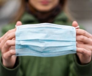 آنچه درباره سردرد و کرونا باید بدانید