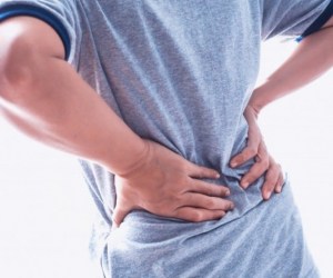 دیسک کمر چیست و با چه علائمی بروز می کند؟