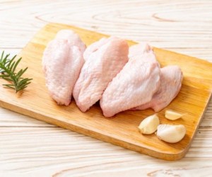 نباید بزرگ و مهم در فریز کردن گوشت مرغ خام