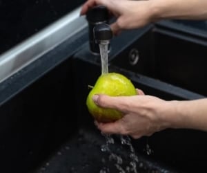 موفق&shy; ترین راه حل برای کاهش ضایعات آفت&shy; کش&shy; ها