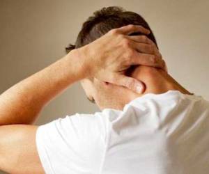 چه چیزی باعث درد در پشت سر می شود؟