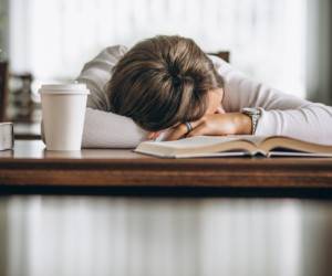 ملاتونین چیست و چه کاربردی دارد؟