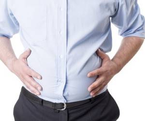 بررسی علل و علائم آسیت یا آب آوردن شکم و راههای تشخیص و درمان