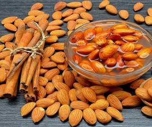 خواص فوق العاده خوردن بادام خیس کرده در روز