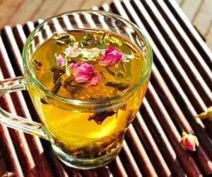 تمام آنچه که باید در مورد خواص و مضرات چای سبز بدانید