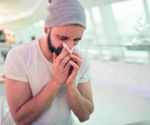 علائم آلرژی در تابستان را بشناسید