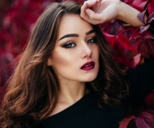 خطرات آرایش و 15 تاثیر منفی آن روی افرادی که هر روز آرایش می کنند