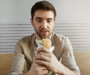 گرسنگی کاذب و احساس ضعف همیشگی دلیلی دارد