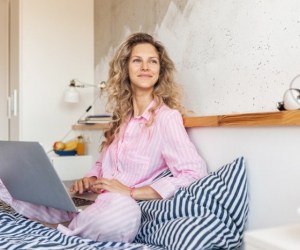 دلیل و اهمیت پوشیدن لباس راحتی در منزل