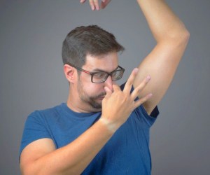 دلیل بد بودن یکی از زیر بغل هایتان