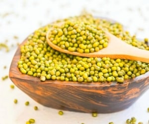 زیبایی و جوانسازی پوست صورت با ماسک ماش