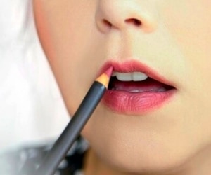 استفاده از خط لب برای آرایش چشم