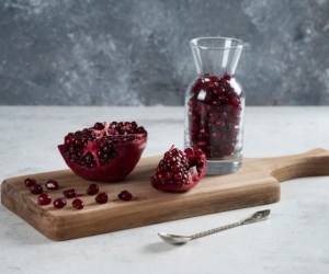 خواص انار سیاه و فواید درمانی انار سیاه برای همه