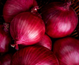 عفونت سالمونلا داخل پیاز و آنچه لازم است بدانید