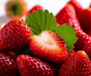 چه کسانی نباید توت فرنگی بخورند؟