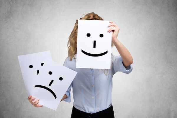 آیا شما یا شریک زندگیتان با اختلال خلقی دست و پنجه نرم می کنید؟