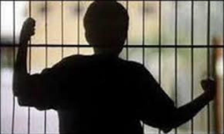 بزهكاري در نوجوانان : Juvenilc delinq uency