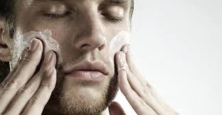 علائم کم‌آبی پوست