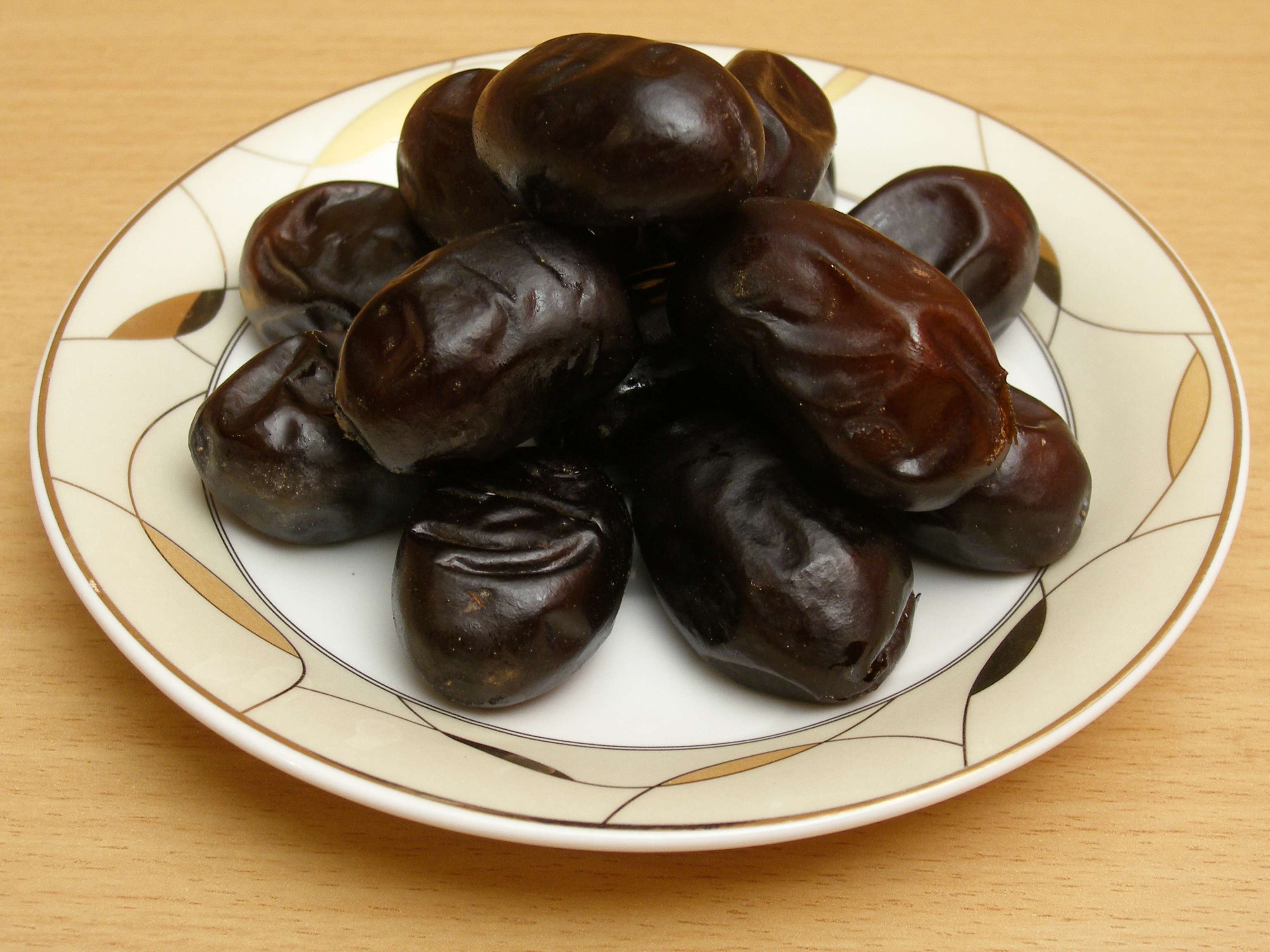 خرما، پرمصرف‌ترین میوه ماه رمضان