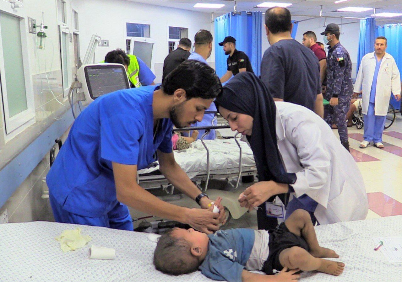 زنان باردار و نوزادانشان در ویرانه‌های غزه جانشان را از دست می‌دهند