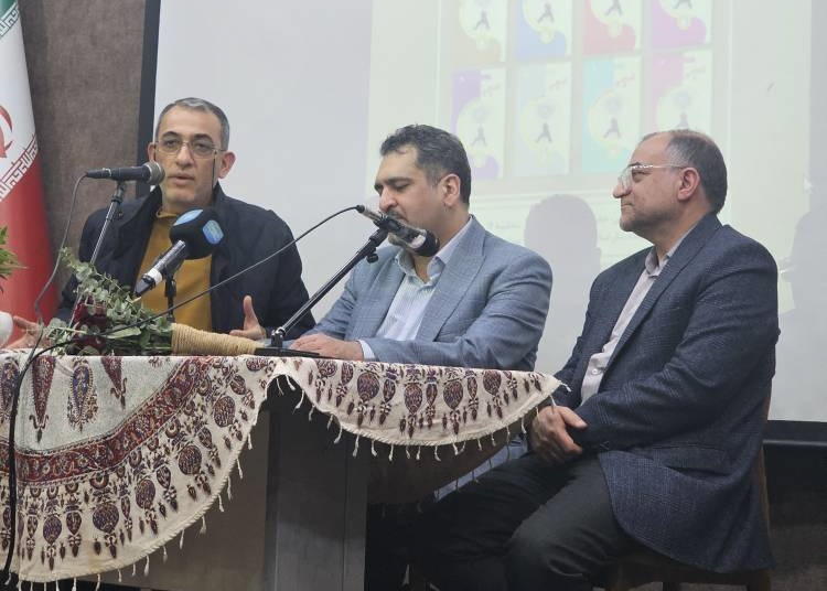 رونمایی از مجموعۀ «سلامت روان به زبان ساده» با همکاری شبکه سلامت و انتشارات سروش صورت گرفت