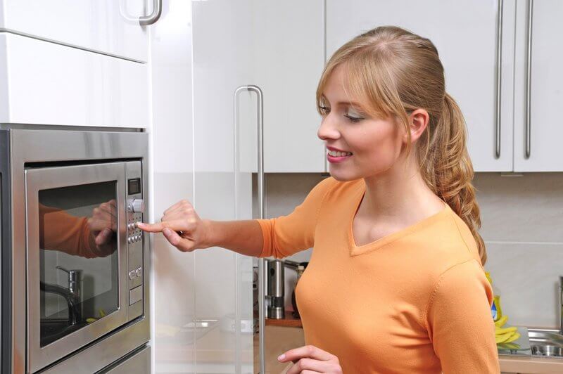 آیا پخت و پز با ماکروویو ایمن است؟