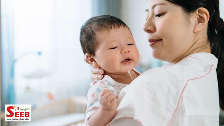 آروغ گرفتن از نوزاد چگونه است؟